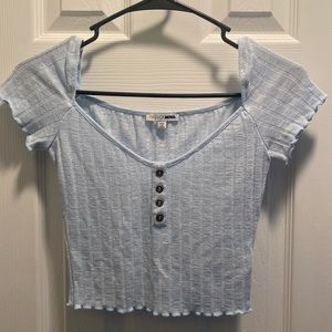 Never worn, cute crop top
